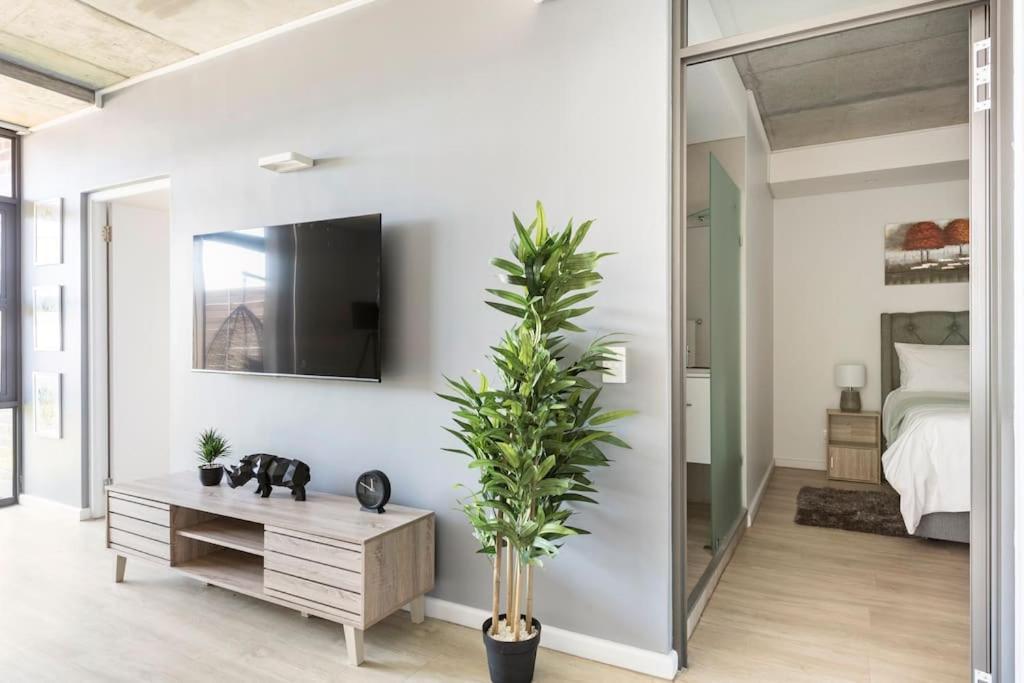 Apartment Chic, Central, Family & Group - Stylish 2 Ensuite Bedroom With Spacious Balcony